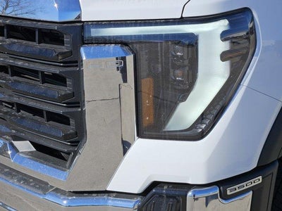 2026 GMC Sierra 3500 HD Chassis Cab Pro