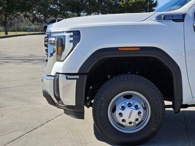 2026 GMC Sierra 3500 HD Chassis Cab Pro