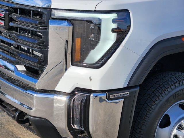 2026 GMC Sierra 3500 HD Chassis Cab Pro