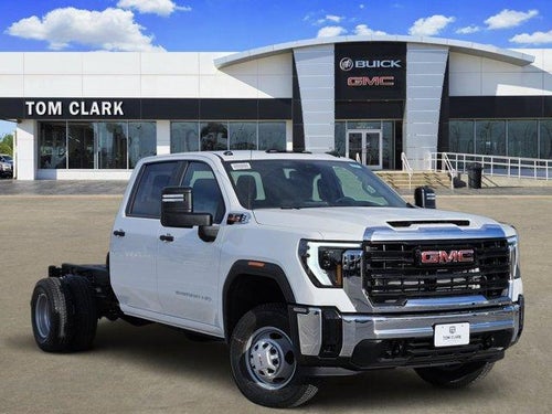 2026 GMC Sierra 3500 HD Chassis Cab Pro