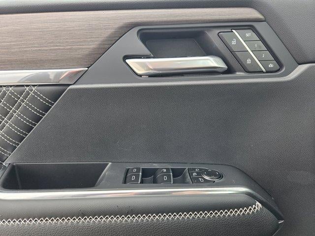 2026 GMC Acadia FWD Denali