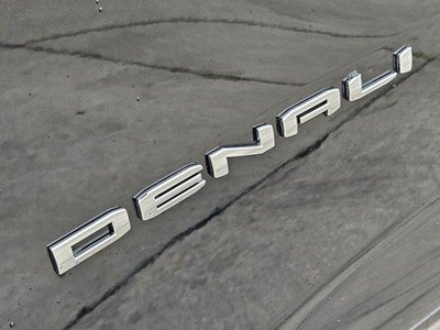 2027 GMC Acadia FWD Denali