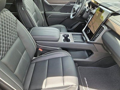 2026 GMC Acadia FWD Denali