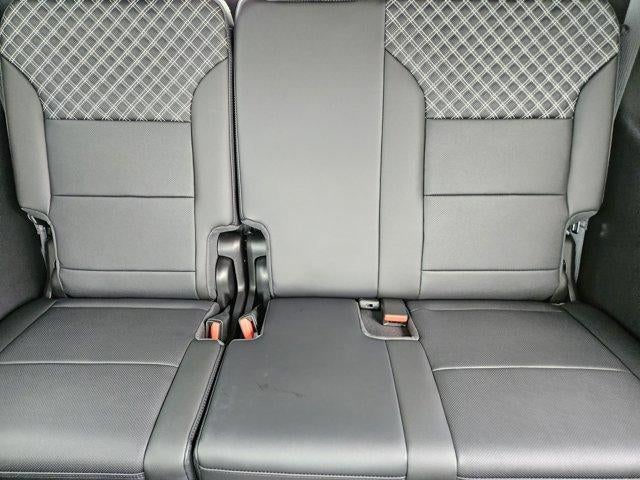 2026 GMC Acadia FWD Denali