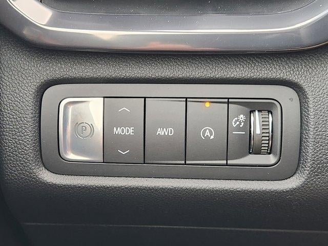 2026 GMC Acadia AWD AT4