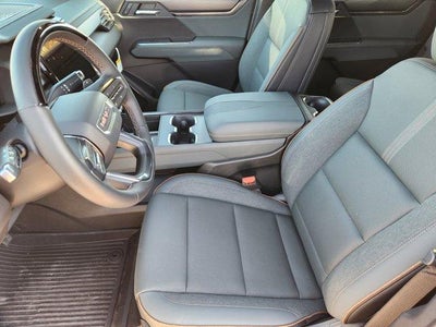 2026 GMC Acadia AWD AT4