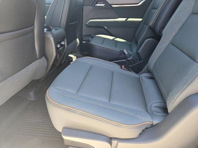 2026 GMC Acadia AWD AT4