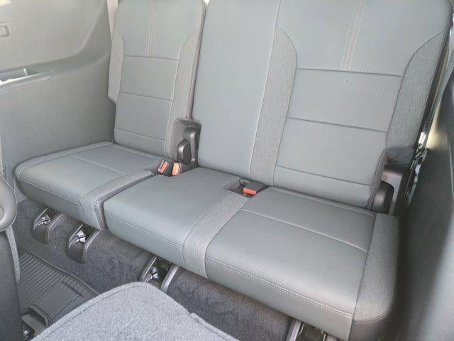 2026 GMC Acadia AWD AT4