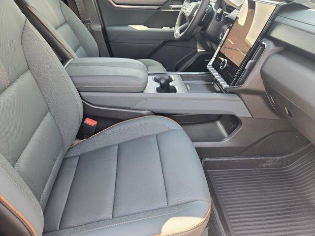 2026 GMC Acadia AWD AT4