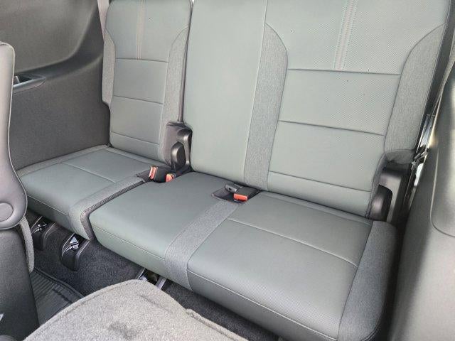 2026 GMC Acadia AWD AT4