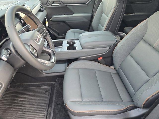 2026 GMC Acadia AWD AT4