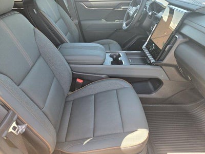 2026 GMC Acadia AWD AT4