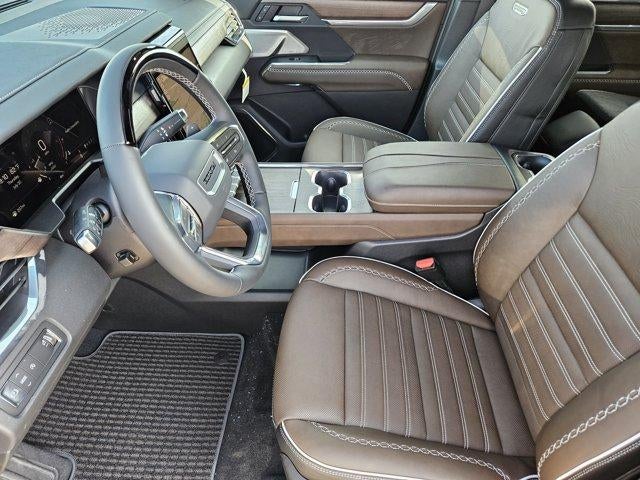 2026 GMC Acadia Denali Ultimate - Photo 9
