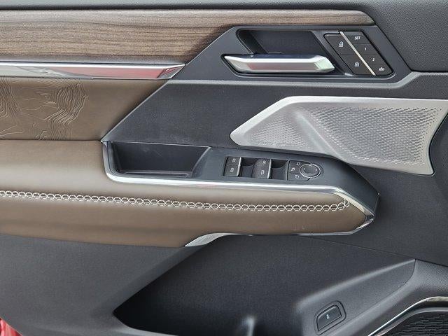 2026 GMC Acadia FWD Denali Ultimate