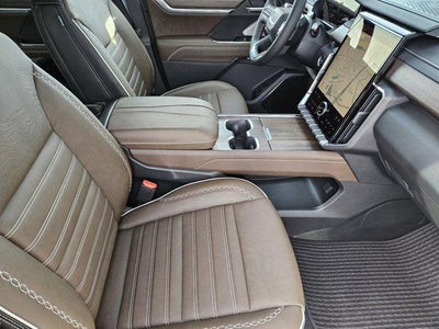 2026 GMC Acadia FWD Denali Ultimate