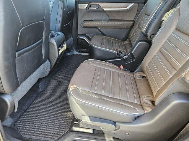 2026 GMC Acadia FWD Denali Ultimate