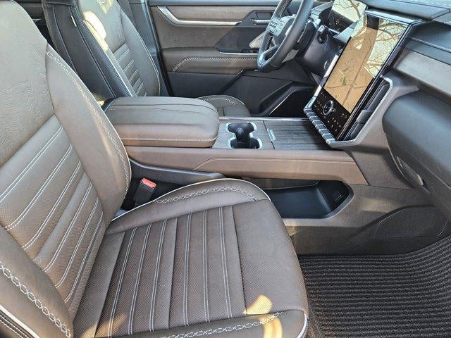 2026 GMC Acadia FWD Denali Ultimate