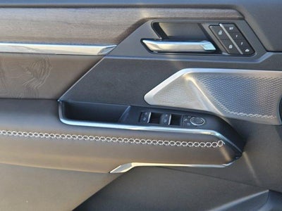 2026 GMC Acadia FWD Denali Ultimate