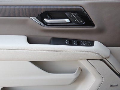 2027 GMC Yukon XL Denali