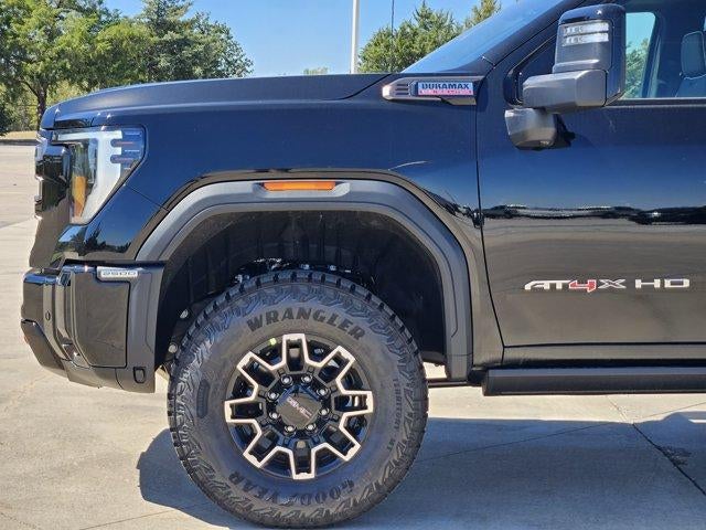 2026 GMC Sierra 2500HD AT4X - Photo 6