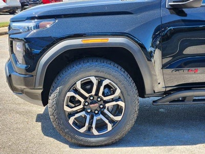 2025 GMC Canyon 4WD AT4