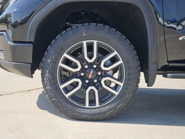 2026 GMC Sierra 1500 AT4 - Photo 7