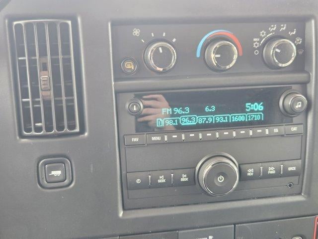 2025 GMC Savana Cargo 2500 Base