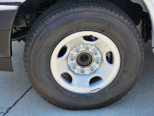 2025 GMC Savana Cargo 2500 Base