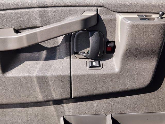 2025 GMC Savana Cargo 2500 Base