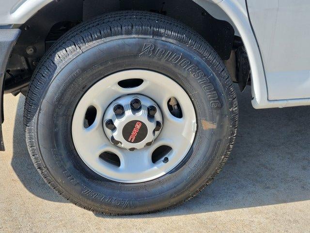 2025 GMC Savana Cargo 2500 Base