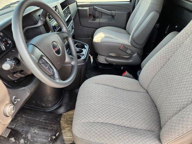 2025 GMC Savana Cargo 2500 Base