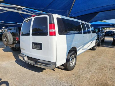 2025 Chevrolet Express Passenger 1LT