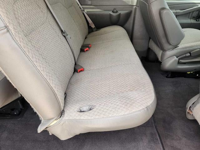 2024 Chevrolet Express Passenger 3500 1LT