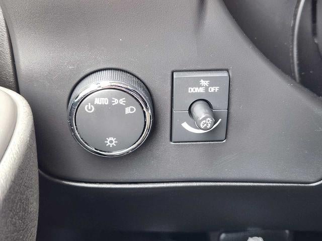 2024 Chevrolet Express Passenger 3500 1LT