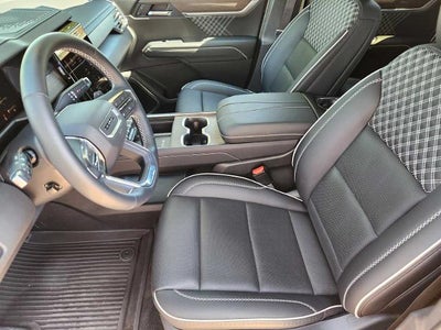 2025 GMC Acadia Denali
