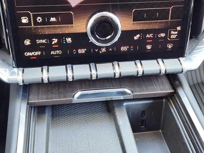 2025 GMC Acadia Denali