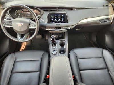 2023 Cadillac XT4 Premium Luxury