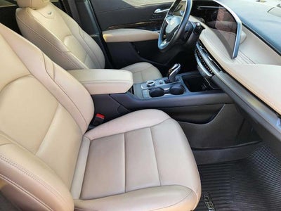 2025 Cadillac XT4 Premium Luxury