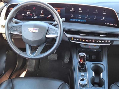 2025 Cadillac XT4 Premium Luxury