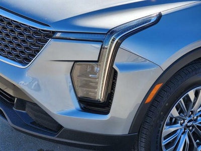 2025 Cadillac XT4 Premium Luxury