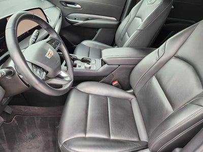 2025 Cadillac XT4 Premium Luxury