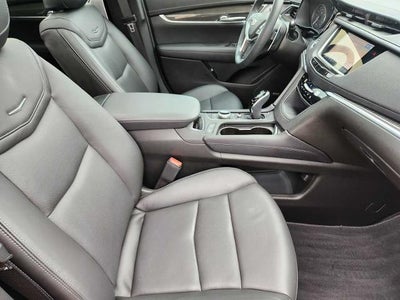 2025 Cadillac XT5 Sport