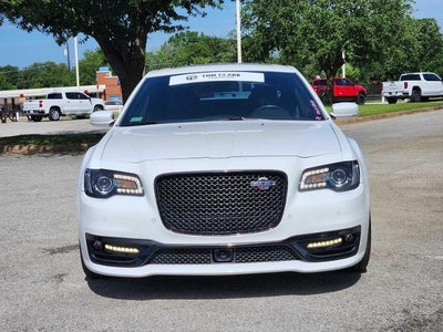 2023 Chrysler 300 300C