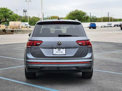 2024 Volkswagen Tiguan SE R-Line Black
