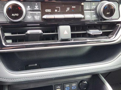 2022 Toyota Highlander L