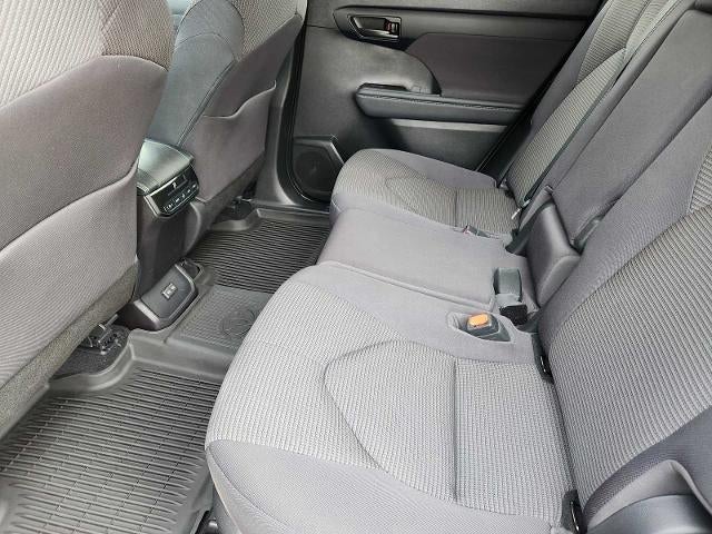 2022 Toyota Highlander L