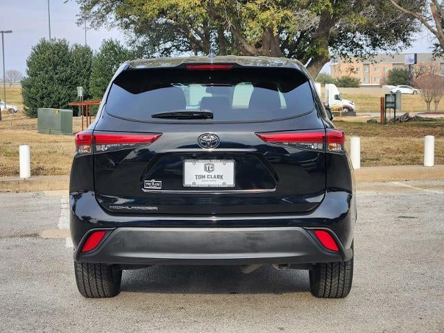 2022 Toyota Highlander L