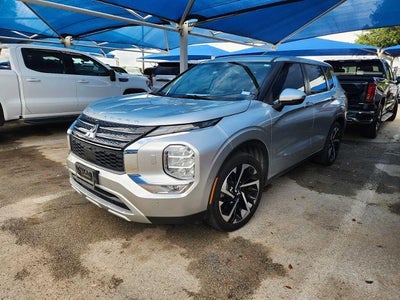 2022 Mitsubishi Outlander SE