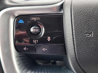 2025 INFINITI QX80 LUXE