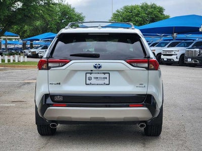 2024 Toyota RAV4 Hybrid SE